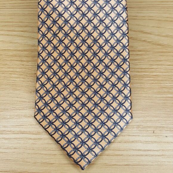 BLOOMINGDALES MENS STORE Neck Tie Orange Yellow Link Geometric 100% Silk Classic - Picture 1 of 5